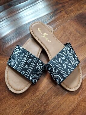 Black Paisley Slide Sandals for Women
